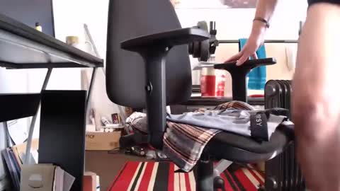 paulie120464 online show from February 26, 1:22 pm