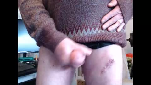 paulie120464 online show from December 9, 2:49 pm