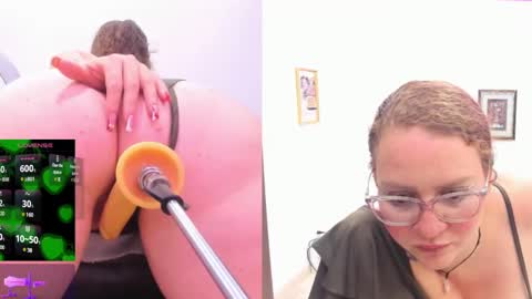 Paulina Davis  online show from February 19, 5:05 am