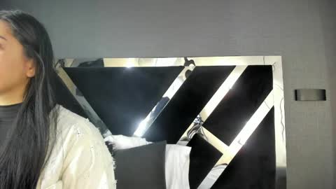 Paulina online show from April 18, 11:45 am