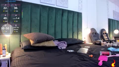 Paulina online show from November 27, 7:10 pm