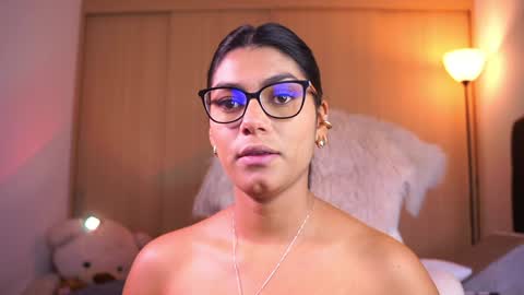 pauline_7 online show from December 30, 6:27 pm