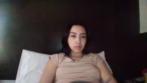Snapshot of pauyozemin chatting on February 26, 7:32 pm Paulina Ruiz online show from February 26, 7:32 pm