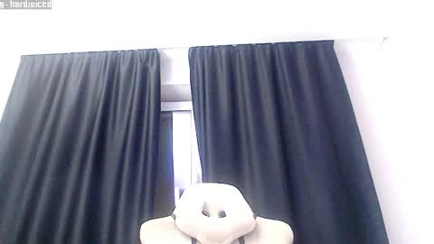 pawclaw online show from November 29, 8:49 pm