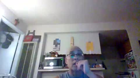 pawgkiller online show from October 18, 4:16 am