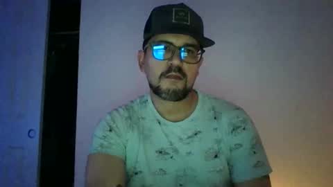 pawgpusslover online show from November 18, 4:37 am