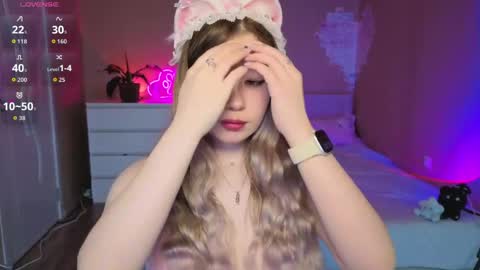 Kristy Angel 3 online show from April 9, 6:52 am