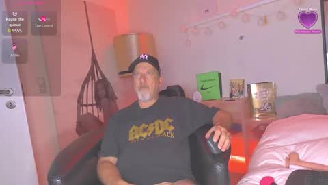 Marc online show from March 14, 2:26 am