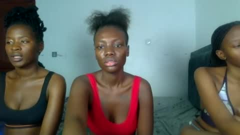 peach_ebonny online show from June 26, 5:46 am