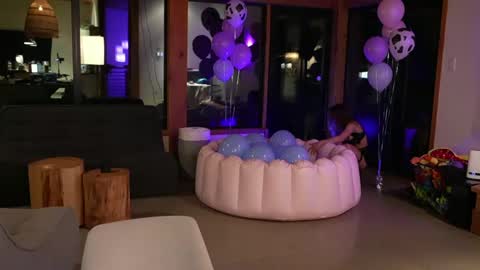 Effyyyyy online show from September 28, 1:36 am