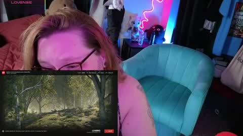 Peachy Nessa online show from March 29, 9:49 pm