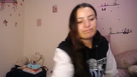 Pearl online show from November 20, 4:11 am