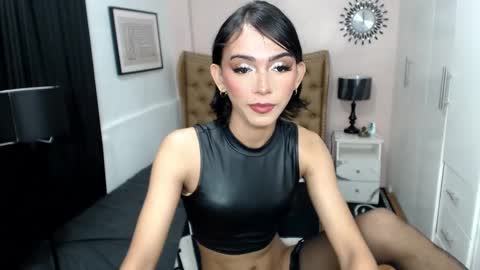 Pearl online show from February 4, 1:23 am