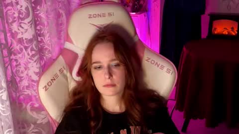Snapshot of pearlprincess_ chatting on October 10, 1:06 pm Adelina online show from October 10, 1:06 pm