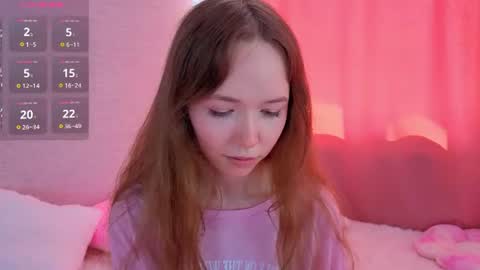 pearly_peach_ online show from July 2, 5:34 am