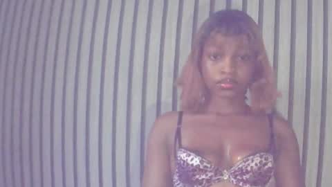 Lizzy online show from October 25, 3:12 pm