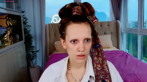 Peggy online show from March 12, 8:01 pm