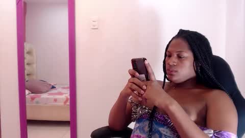 Peiton  online show from October 31, 7:58 pm