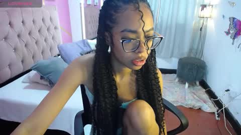 peneelopeecute online show from September 29, 8:08 pm