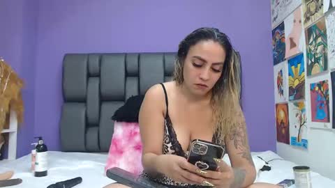 Gaby online show from November 2, 2:06 pm