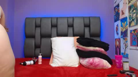 Gaby online show from November 3, 2:07 pm