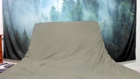 Vincent Howard online show from April 18, 1:29 am