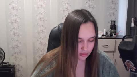  Mia  online show from September 16, 9:12 am
