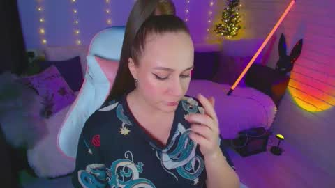 Dia  online show from January 12, 10:50 pm