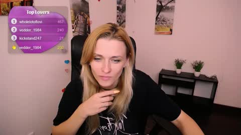 Mia online show from September 30, 7:08 am