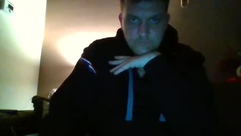 per1988 online show from April 1, 7:11 pm