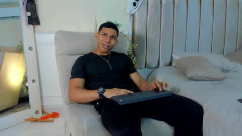 percy_god online show from October 24, 9:26 pm