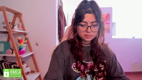 Sarah Ana Banana online show from April 9, 3:50 pm