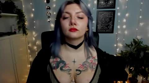 Gabbie online show from November 6, 3:04 pm