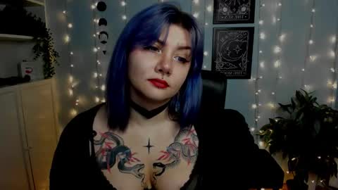 Gabbie online show from October 30, 3:01 pm