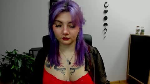 Gabbie online show from December 27, 6:10 pm