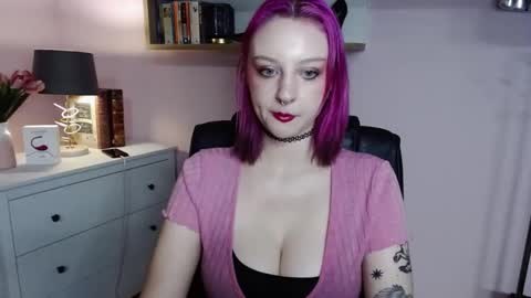 Madeline online show from January 9, 6:57 pm