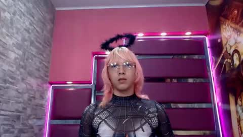 perfectlump online show from November 4, 5:14 pm