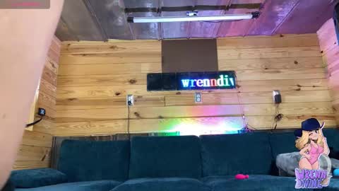 Wrenn Divine online show from February 27, 1:38 pm