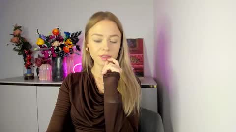 Cindy online show from October 28, 8:59 am