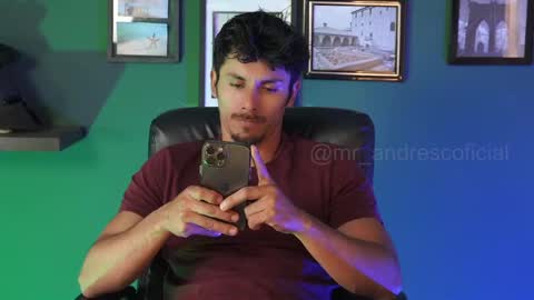 andres    online show from December 2, 4:49 pm