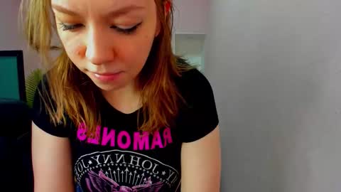 horror flying on the wings of the night.... online show from December 21, 9:10 pm