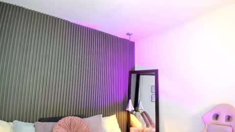 Lizza online show from December 4, 11:32 am