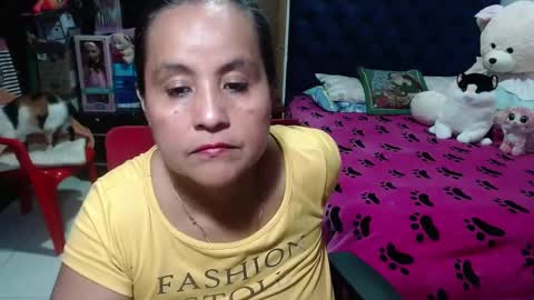 Snapshot of pervert_mommy_x chatting on February 9, 2:07 pm SAMY online show from February 9, 2:07 pm