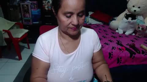 Snapshot of pervert_mommy_x chatting on February 11, 10:25 am SAMY online show from February 11, 10:25 am