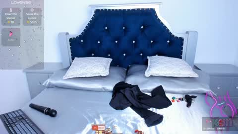 Kimberly online show from January 25, 3:19 am