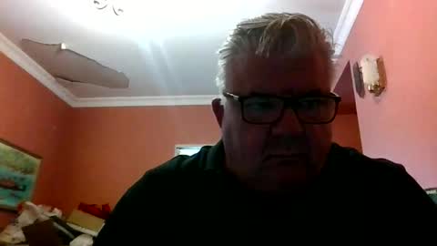 pete112991 online show from April 23, 1:46 pm