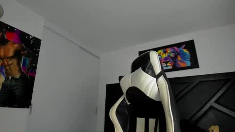 PeterColeman online show from December 21, 1:34 am