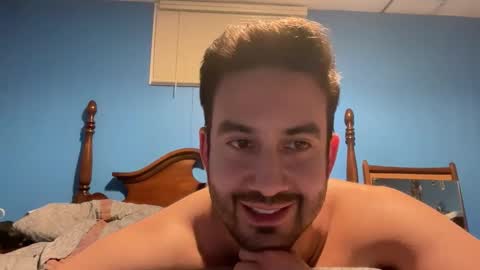 peteypete204 online show from February 3, 3:04 am