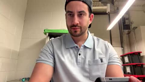 peteypete204 online show from April 15, 2:31 pm