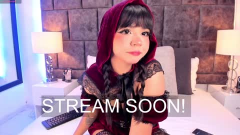 Im Rosse but u can call me Rossie or Rosita . online show from December 5, 4:06 pm